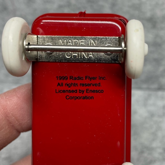 VTG 1999 Radio Flyer Christmas Ornament by Enesco - Fox w scarf in working wagon - Picture 3 of 4